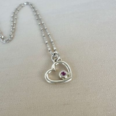 collar corazón refugio collar corazón refugio